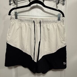 Sports Illustrated Mens Medium Workout Shorts‎ white black EUC activewear gym